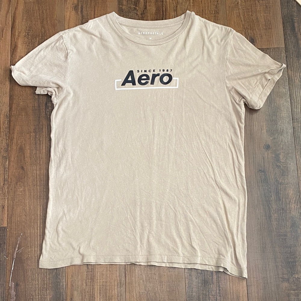 Aeropostale Men's Logo Tee in Light Beige